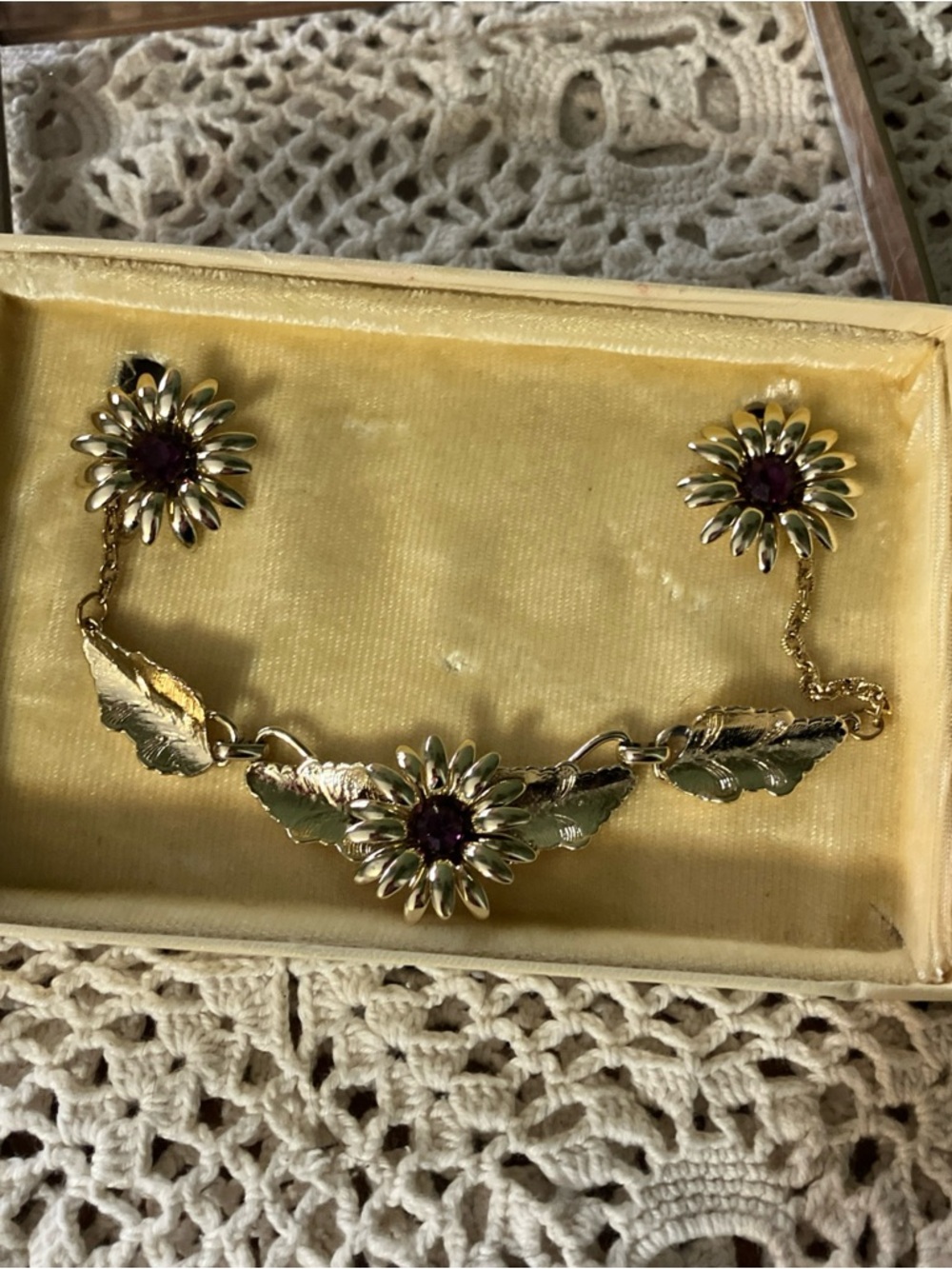 Gold Flower Necklace and Clip Earrings Vintage Jewelry